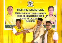Abdul Azis Ambil Formulir Balon Bupati Koltim di Golkar