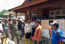 Pj Wali Kota Kendari Kunjungi Korban Banjir di Kelurahan Wua-wua