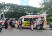 Si Gemoi Kendari Yudhianto Mahardika Berbagi di Jumat Berkah