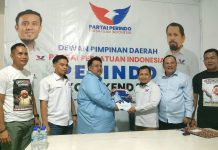 Yudhianto Mahardika Kembalikan Berkas Formulir Pendaftaran Tiga Parpol