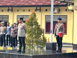 Kapolda Sultra Ingatkan Kembali Tugas Anggota Polri, Saat Pimpin Apel di Polres Konawe