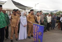 Lepas Jamaah Haji, Bupati Titip Pesan Agar Doakan Koltim Selalu Aman dan Damai